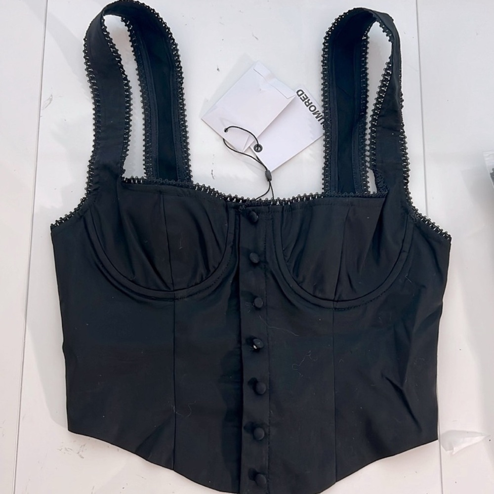 Rumored Black Square Antoinette Neck Button-Front Tank Top 🖤 Coquette Gothic